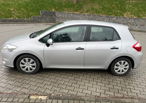 Toyota Auris cena 25900 przebieg: 138980, rok produkcji 2010 z Tarnów małe 781